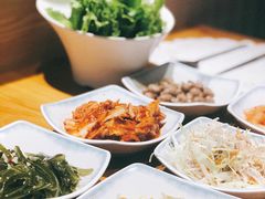 小菜-唯成•韩国炭火烤肉 유성고기