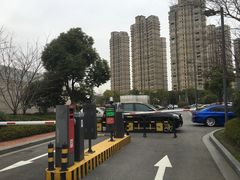 -万象城-停车场