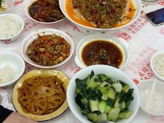 -堂瓦里·34年传统赣菜(第一街区店)