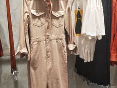 -URBAN REVIVO(上海中庚漫游城店)