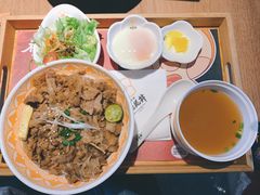 当家肥牛烧肉丼-桃花丼烧肉饭(凯丹商场店)