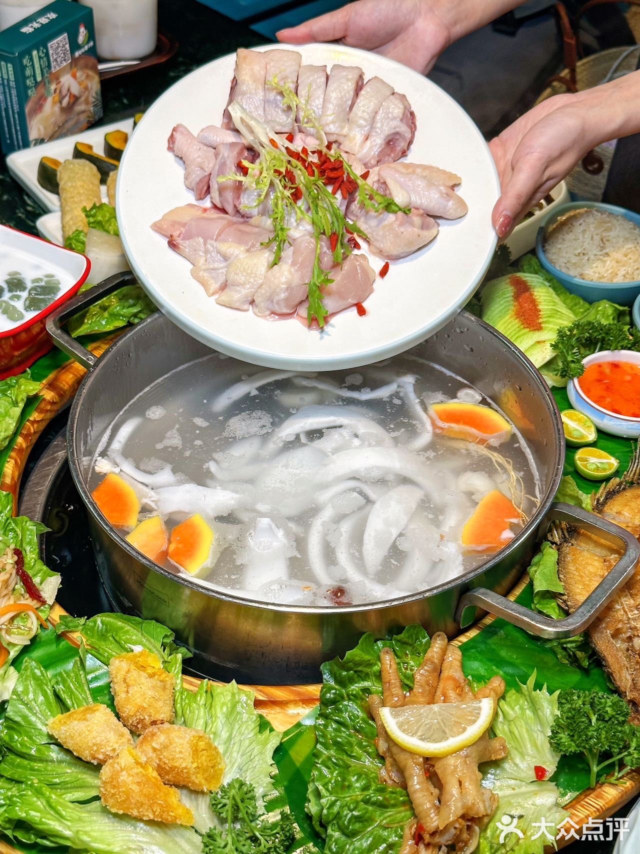 在三亚！！5天吃了3次的椰子鸡！好好吃！