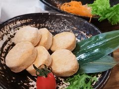 芝士鱼豆腐-湊湊火锅·茶憩(杭州湖滨银泰in77店)