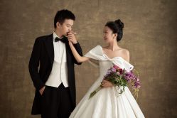 -雪中彩影婚纱摄影·微光艺术中心