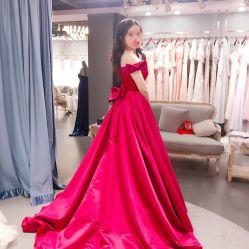 -艾米丽婚纱礼服