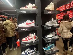 -NIKE上海青浦优选体验店