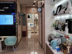 -维乐口腔(美维云门诊陆家嘴店)