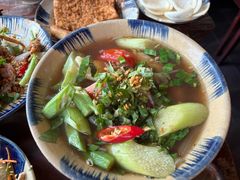-Cuc Gach Quan Restaurant