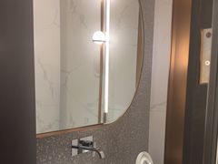 -密苏里·吖咪KTV火吧