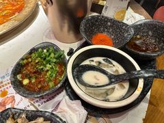 -哥老官重庆美蛙鱼头(五角场合生汇店)