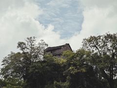 -高荡千年布依古寨旅游景区