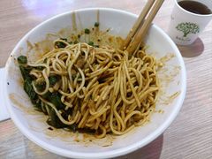 -铁二锅米线童谣洋芋饭(立海大厦店)