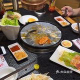 前面直走就是国金街，离湘江很近，味道不错