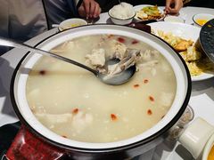 砂锅炖羊肉-俭寨大盘鸡·缸子肉·小公鸡·新疆菜(云通店)