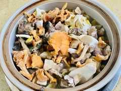 乌鸡野生菌汤-东巴谷野生菌火锅餐厅