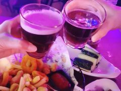 -UP嘻哈酒吧(粉巢店)