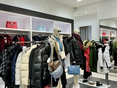-王府井奥莱临潼小镇(临潼店)