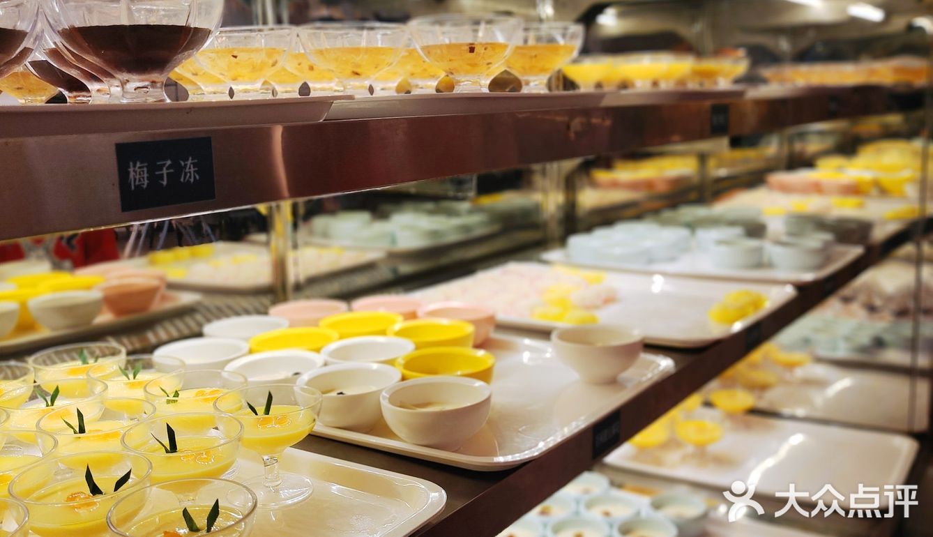 成都探店｜泰式海鲜火锅，甜品小吃冰淇淋免费吃~