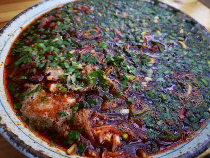 二牛原汤牛肉早点-"只是路过,看到人巨多,就好奇搓搓地跟进来.