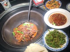 -挂旗柴锅鸡(蚌山区嘉年华店)