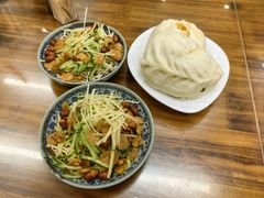 -雪琴面馆富安特色鱼汤面(城中花园店)