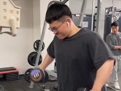 -乐刻运动健身(同曦假日百货店)