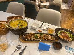 -美奈小馆·越南料理(中航城君尚购物中心店)