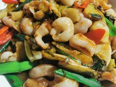 酸菜炒肥肠-闽公馆·客家私房菜·商务宴请·包厢(杏林橡树湾店)