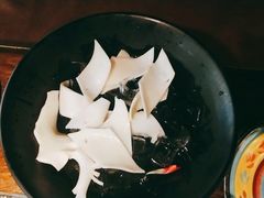 -老牌坊云南鱼豆花火锅(哈西万达店)
