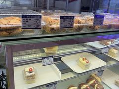 -白玉兰食品甜凤店(合生汇店)