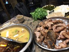 -肖肖酸萝卜鱼火锅(总店)