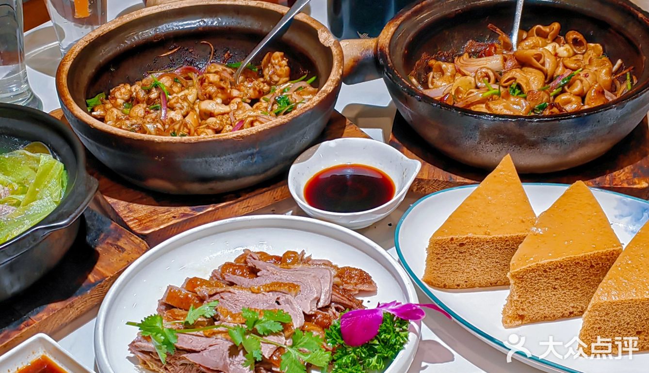 那一锅热气腾腾的啫啫煲令人再三回味