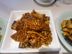 -梅飞酒家(名辉豪庭店)