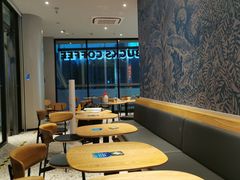 大堂-星巴克(青浦桥梓湾店)