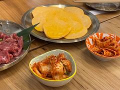 -青瓦餐厅·生鱼片·韩园烤肉(西塔店)