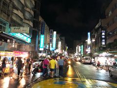 -六合夜市