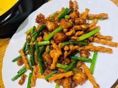 爆炒麻花掌中宝-毛头老爹饭店(大木桥路店)