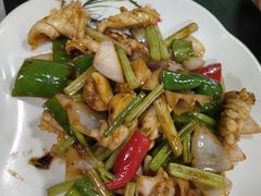 -大富蚝乌东哥饭店·石锅鱼杂·柠檬鸭(革新路店)