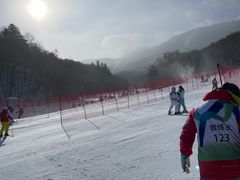 -亚布力新体委滑雪场