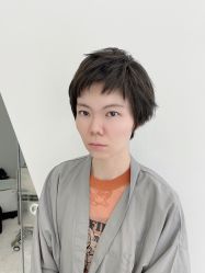 -东秀护肤造型