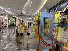 -王府井百货熙地港店