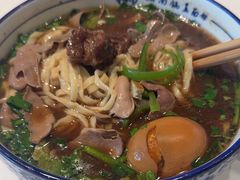 -镇南锅盖面馆(解放路店)