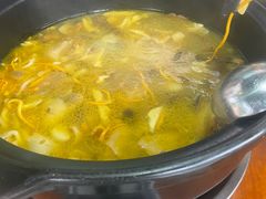 -菌海森林·非遗野生菌火锅(西山区滇池路摩根道店)