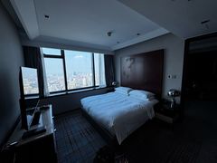 -上海龙之梦万丽酒店