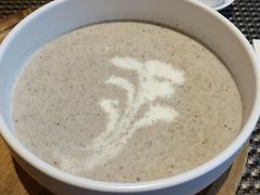 -亮马河饭店翠雅咖啡厅