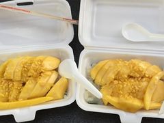 -芒果糯米饭摊子