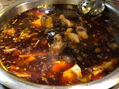 -肖肖酸萝卜鱼火锅(总店)