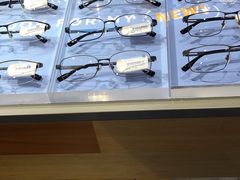 -LOOK眼镜(宝山万达店)