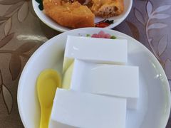 -村花杏荔枝湾艇仔粥