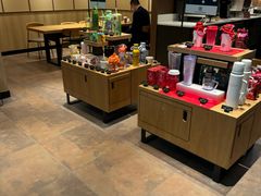 -星巴克(虹口龙之梦办公楼店)